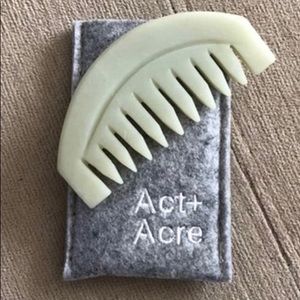Act + Acre Gua Sha Jade comb
